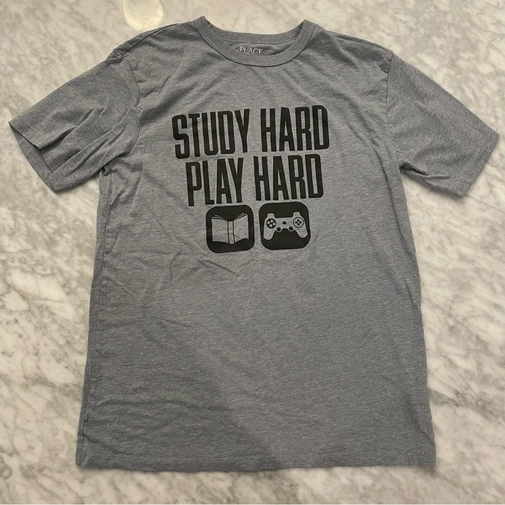 The Children's Place Boys Short Sleeve Play Hard Graphic Tee Size XL 14